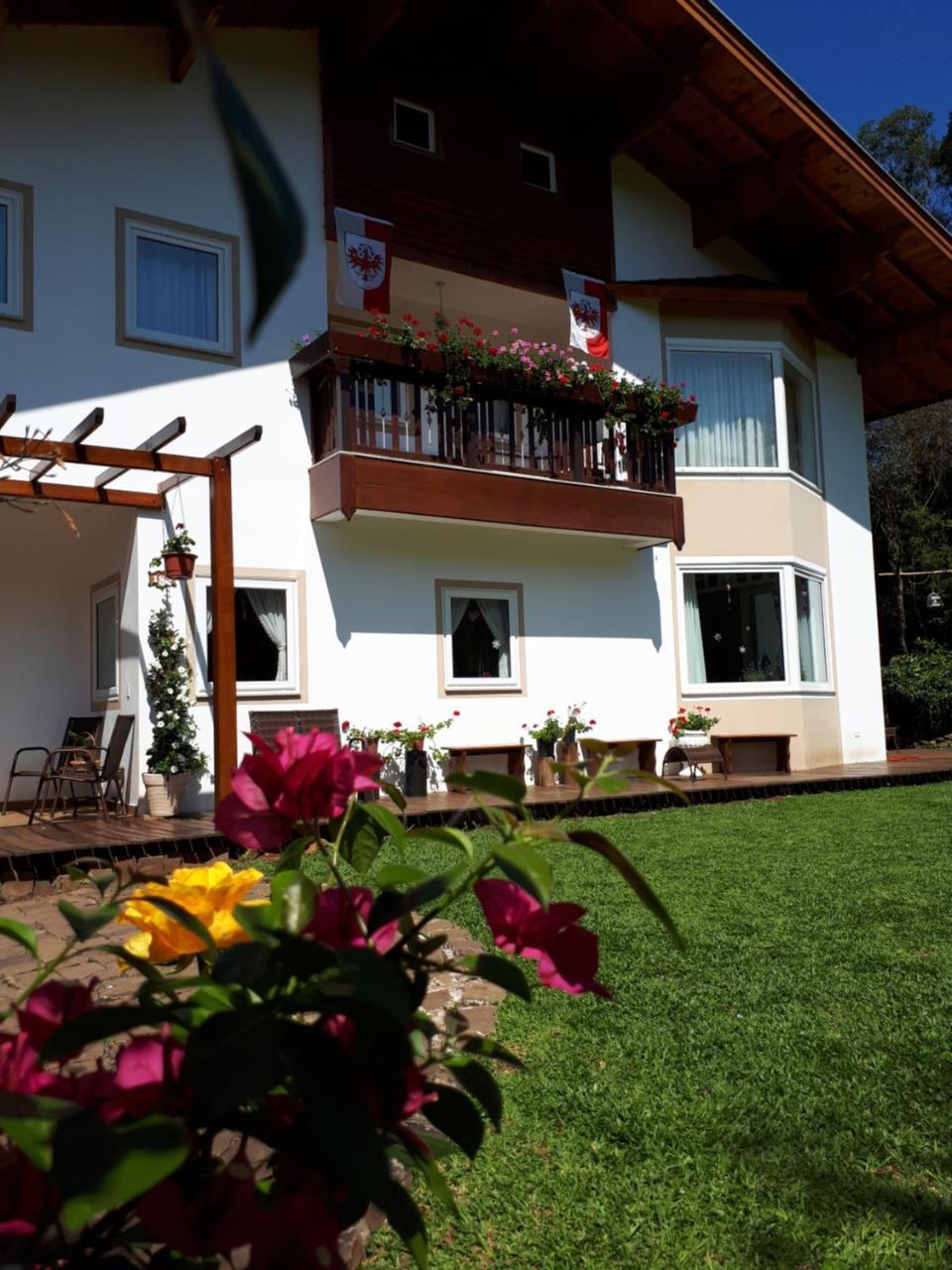 Villa Gruntal Hospedaria Treze Tilias Ngoại thất bức ảnh